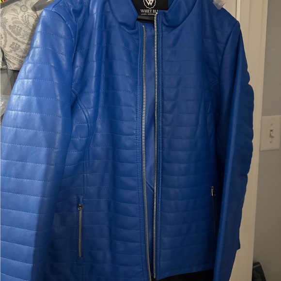 Jacket - Picture 2 of 3